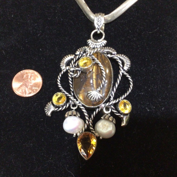 Very unique sterling, silver pendant with brown and topaz colored stones. - Picture 4 of 7